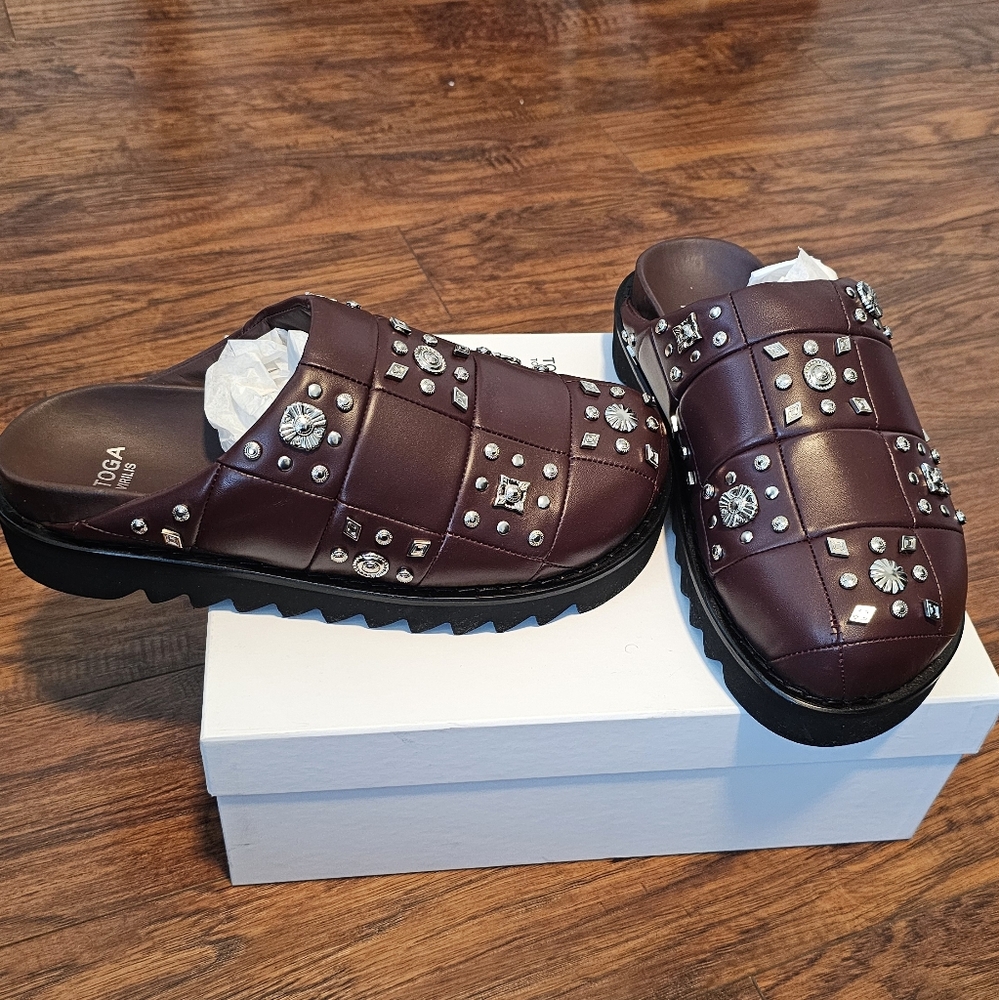 Toga Pulla Mules